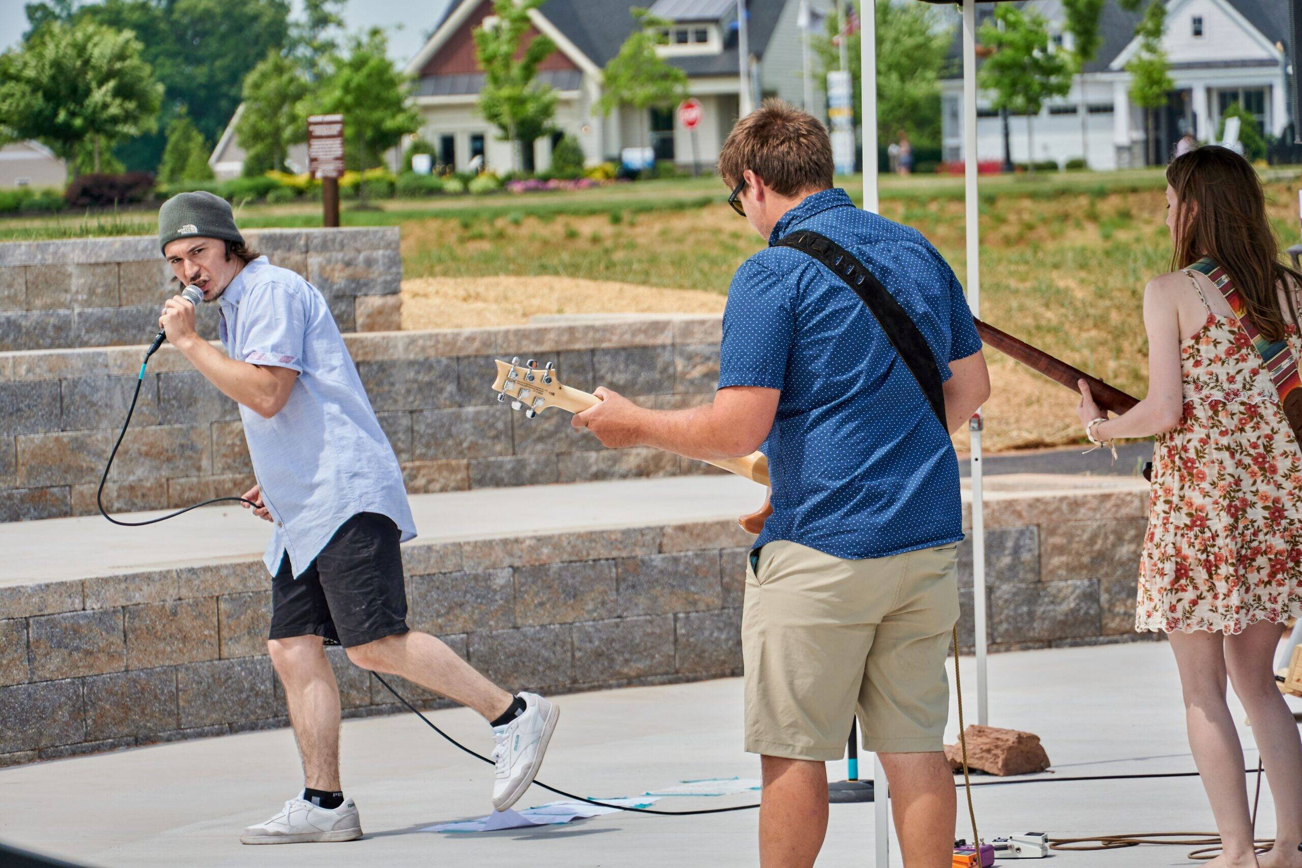 STAY & PLAY AT AMBLEBROOK!